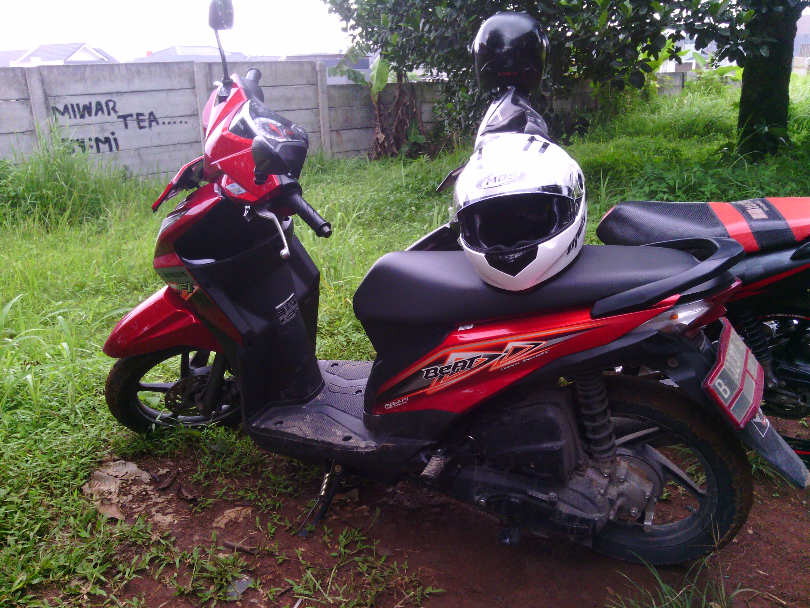 Senang bisa mengendaraimu,BMW! :D
