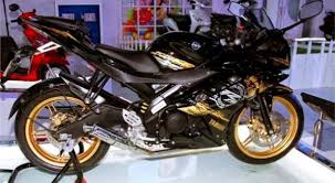 Ini nih warna yang ciamik banget!! Black-Gold *.*