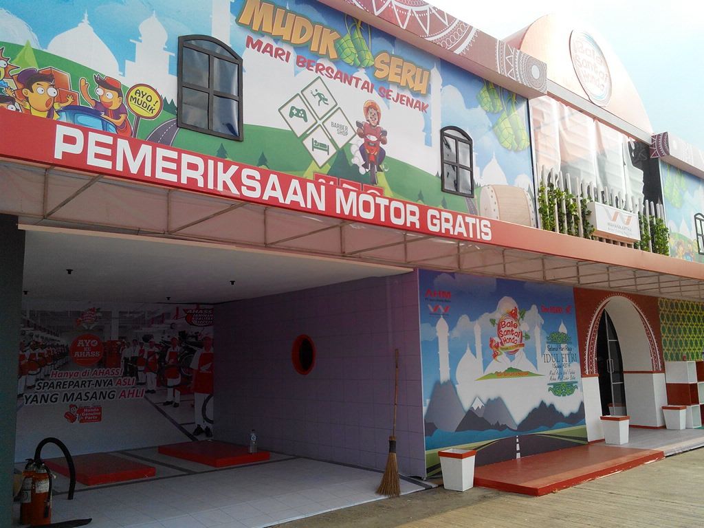 Bale Santai Honda Yang didirkan Wahana Honda di SPBU Jayanti (3)
